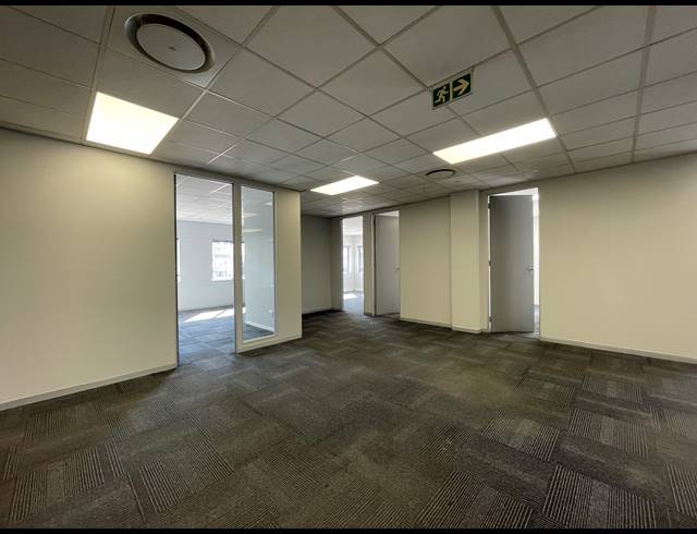 723M² OFFICE TO LET IN SANDTON CENTRAL